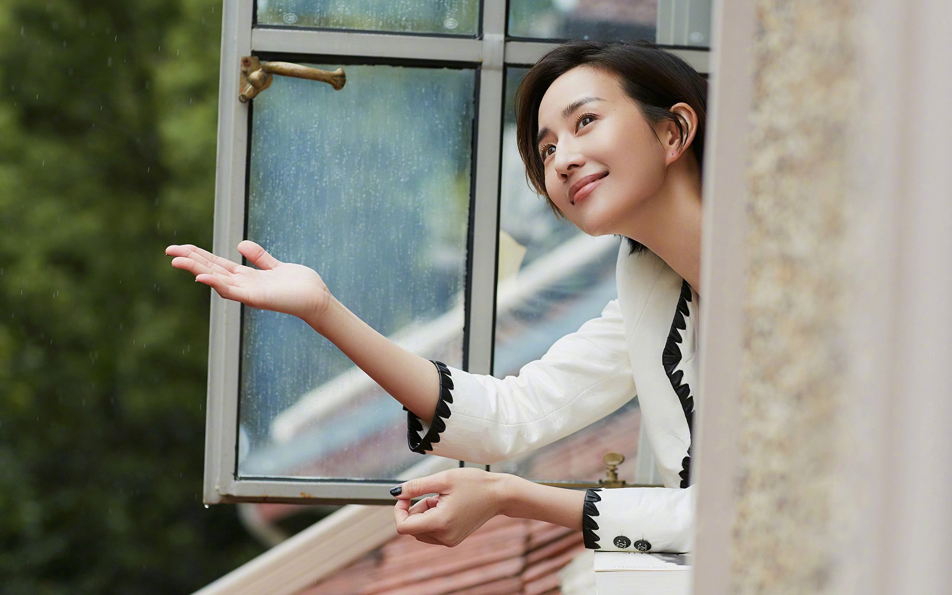 多地建立足球“校长”制，推动校园足球专业化发展，校园足球健全工作机制