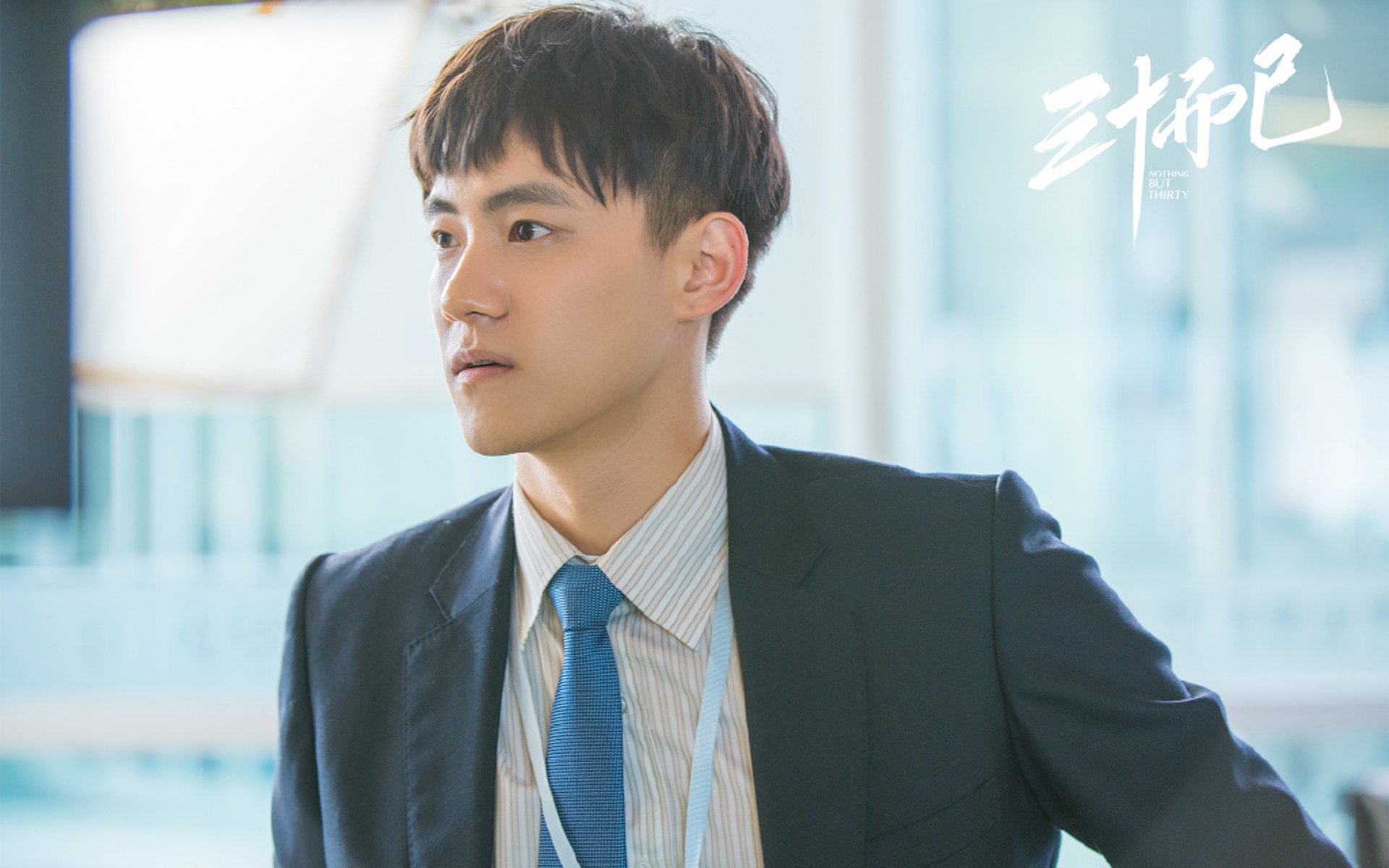 数字化裁判系统广泛应用，提升比赛公正与效率，数字化审判